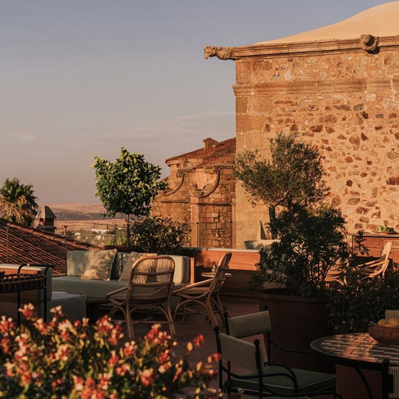 Palacio de Godoy Caceres, Curio Collection by Hilton