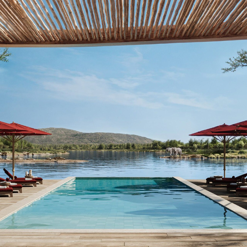 Ubuyu, a Banyan Tree Escape