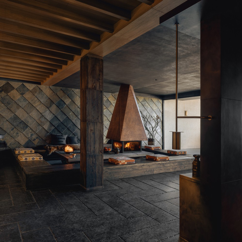 Kawagebo Snow Mountain Hotel